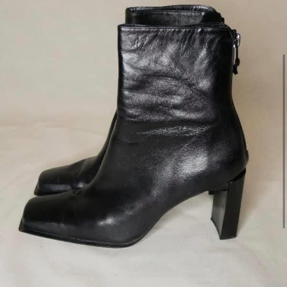 Stuart Weitzman Booties